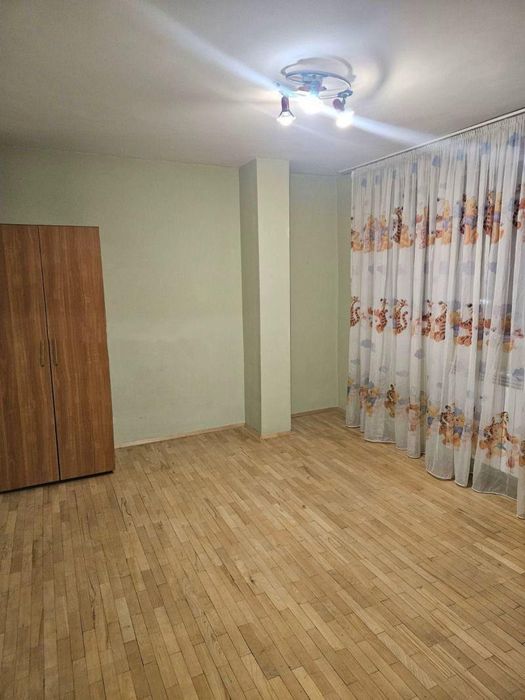 Тристаен апартамент в ж.к. Младост 1А.