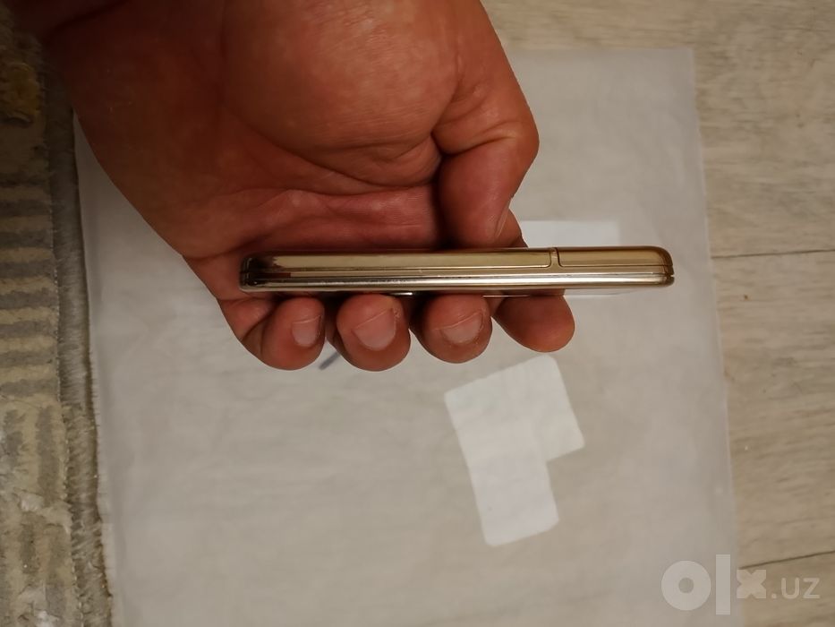 Nokia 6700 gold s