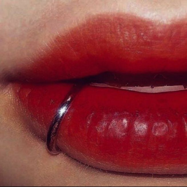 Пирсинг, татуаж, растушевка