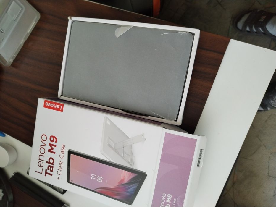 Таблет Lenovo Tab M9