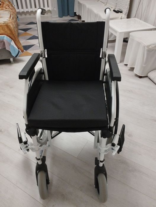 Инвалидная коляска