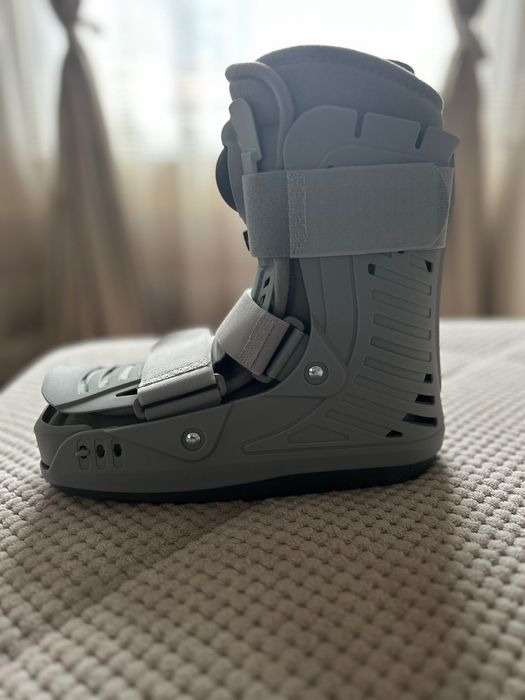 Ортеза за глезен и стъпало protect. CAT Walker short