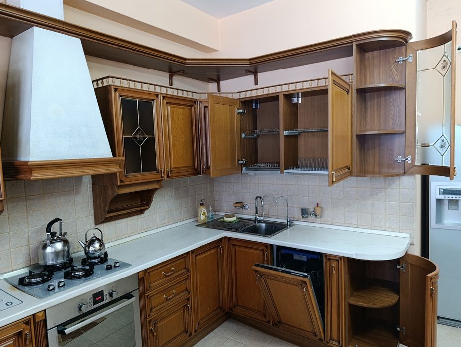 Кухонный гарнитур из девера