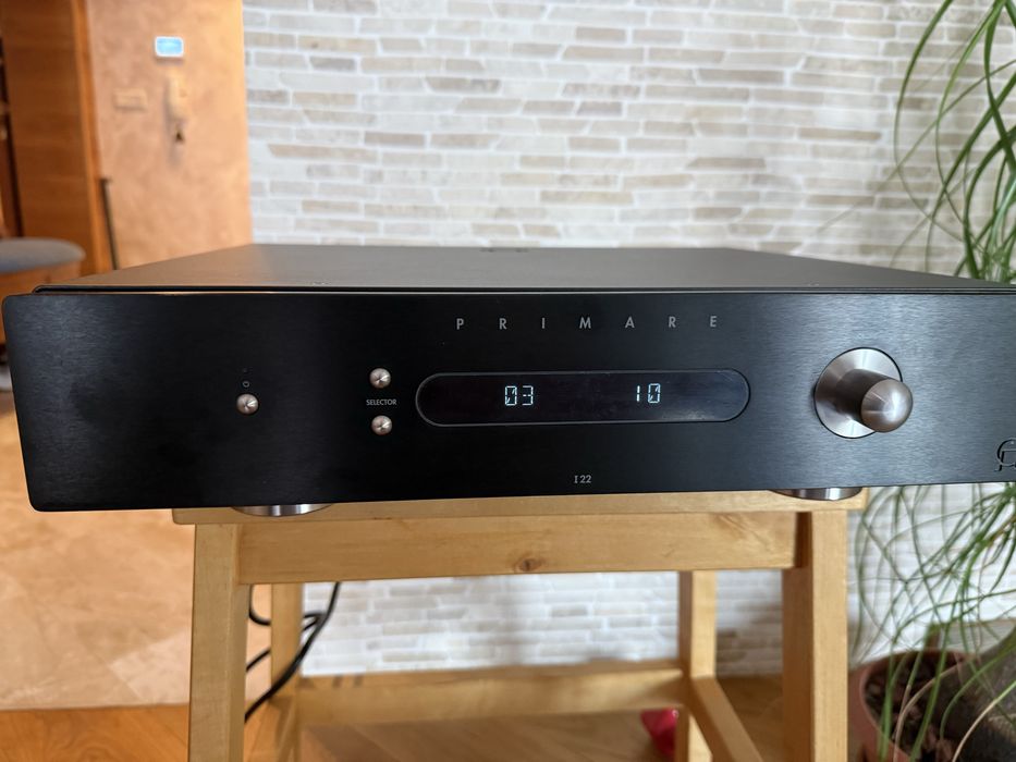 Усилвател Primare i22
