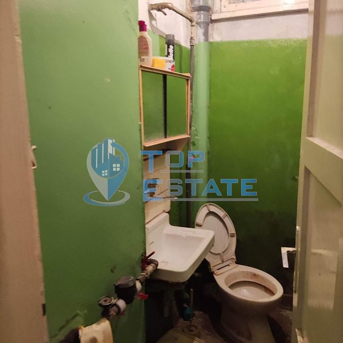 Четиристаен апартамент в идеален център