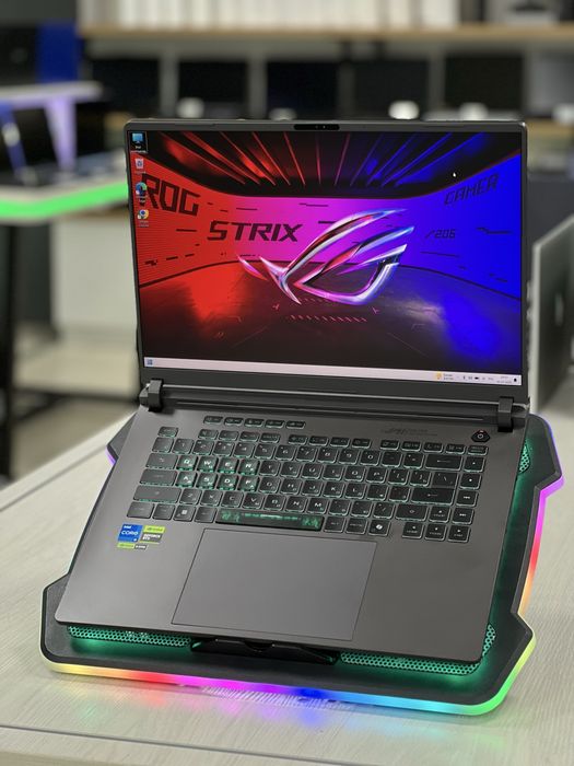 мощный ноутбук ASUS STRIX | RTX 5050-8Gb |