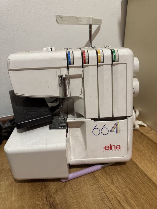 Оверлок Elna 664
