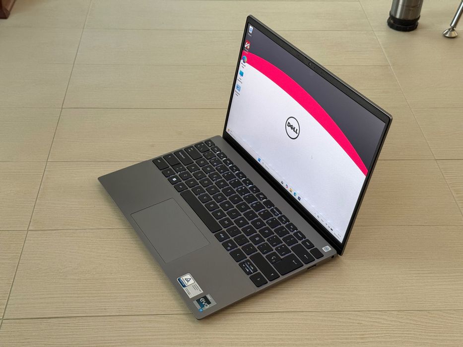 Лаптоп 13.3’FHD+IPS Core i7-1260p 16GB LPDDR5 Dell Vostro 5320 512GB SSD Подсветка