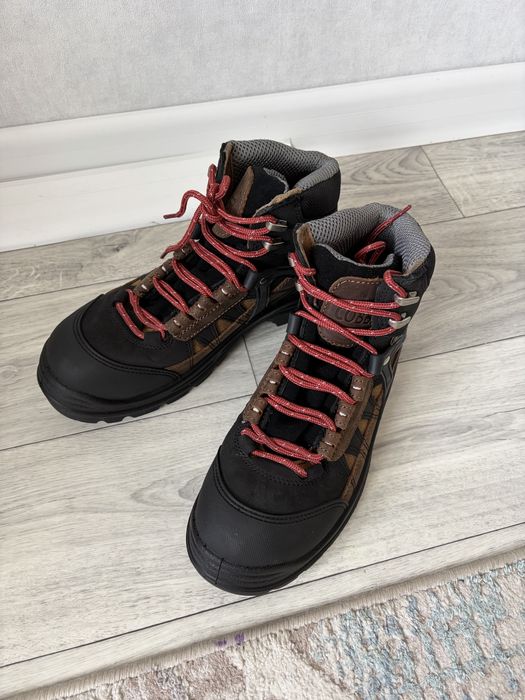 Продам Спец обувь