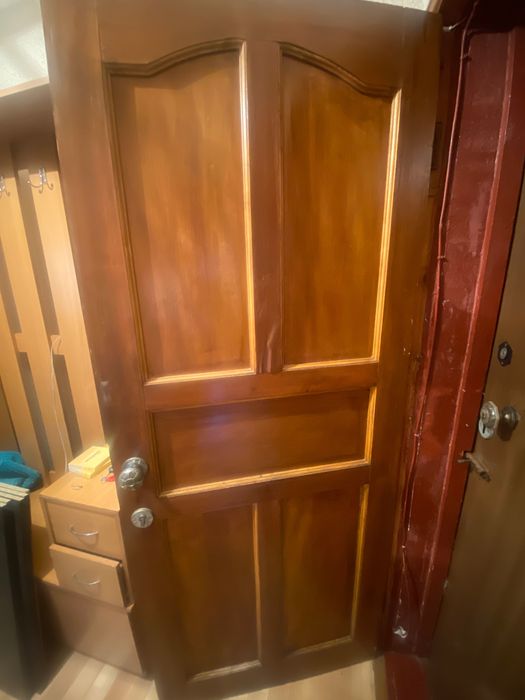 Продам двери, шкафы, прихожая