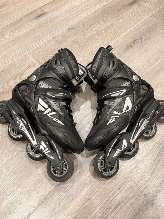 Продам ролликовые коньки