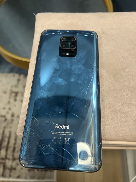 Продам рабочий телефон Xiaomi Redmi Note 9S