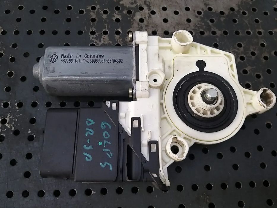 Motoras macara dreapta spate vw golf 5 1k 993423110 1k0959704c 997755101 7746005901