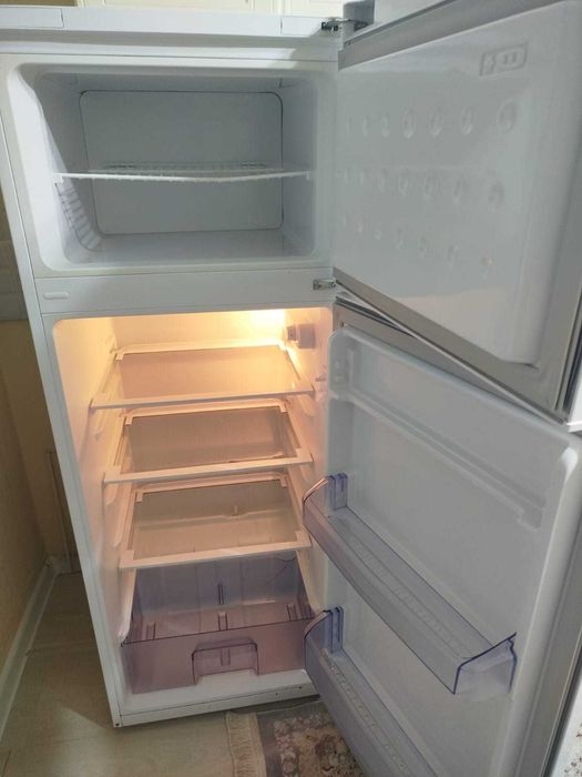 Продам холодильник Beko