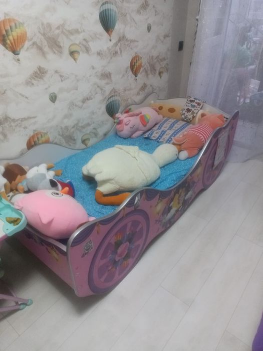 Продам кровать для девочки