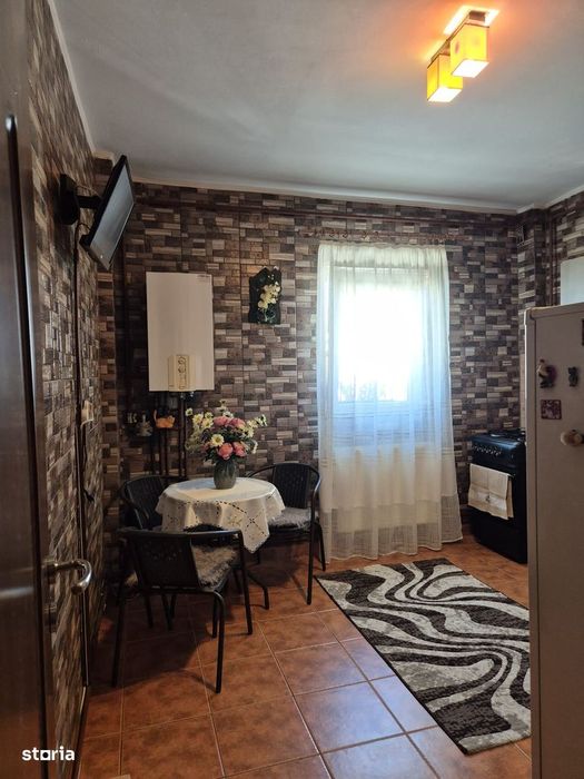 De vanzare, zona Nord, apartament decomandat spatios, complet mobilat