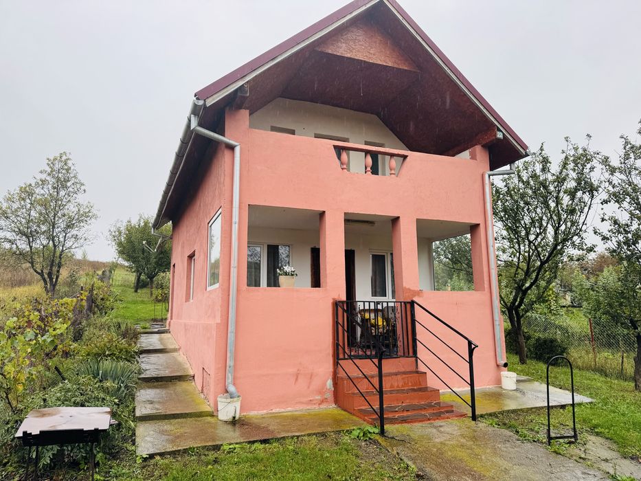 Casa Dezmir cu 10 arii de teren