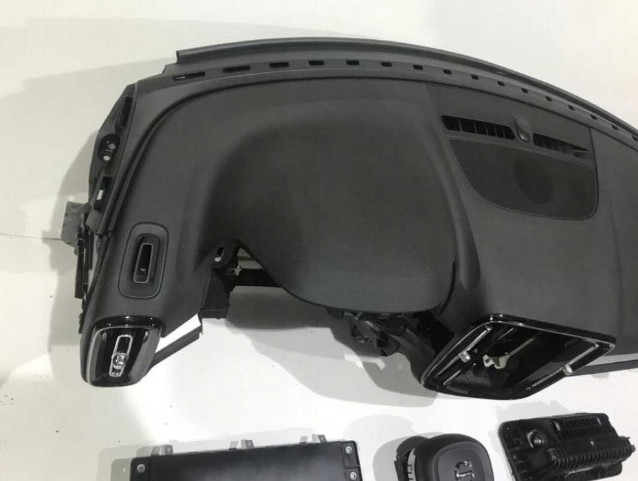 Volvo XC40 plansa de bord - kit airbag - set centuri de siguranta