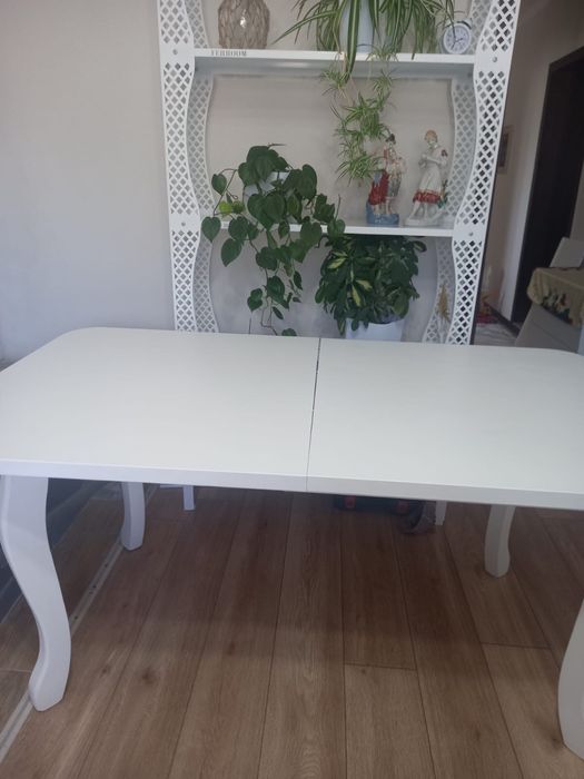 Стол и стулья компоект