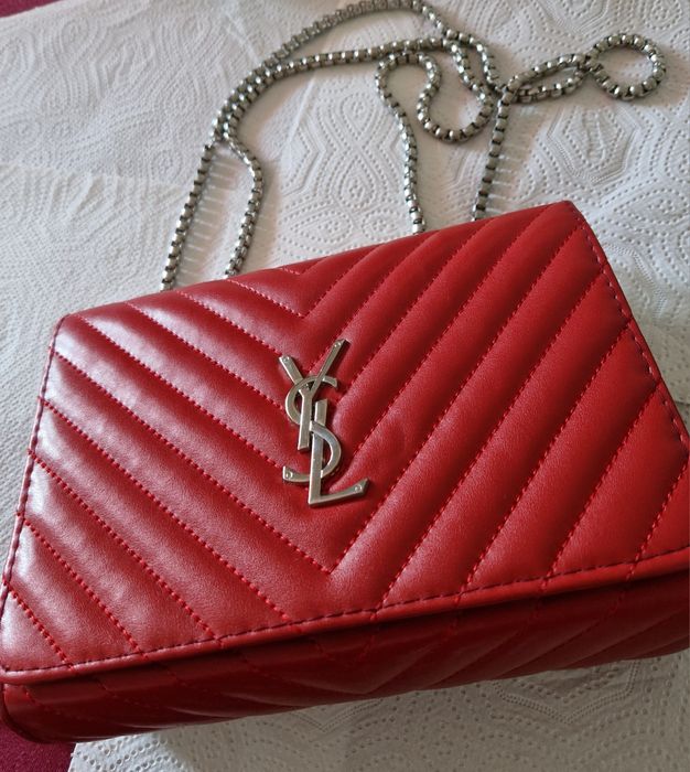 Vand poseta rosie  Y S LL Yves Saint Laurent  absolut noua
