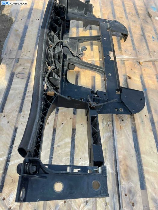 Trager Tragher Panou Frontal Calandru Ford Mondeo Mk 3 2001 - 2007 Cod 1S7X-8242-A [Lc1641]