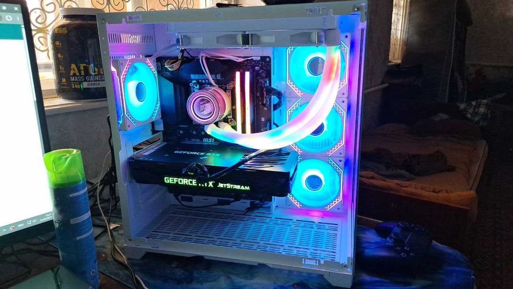 продаётся игровой компьютер с мощным характеристикам