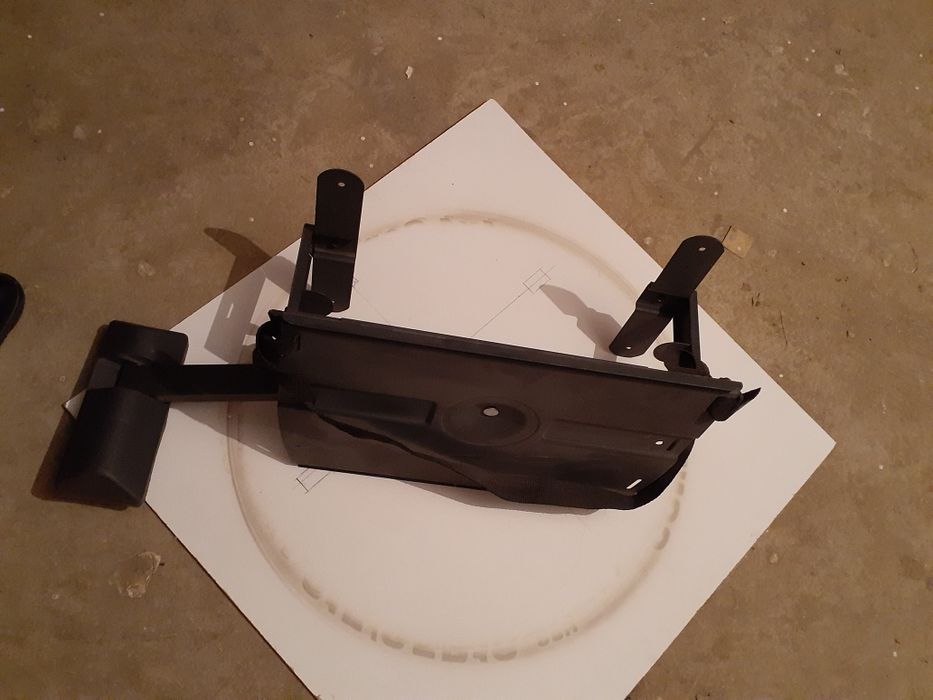 Кронштейн для телевизора и микровалновк