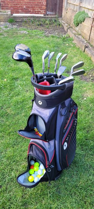 Set de Golf - Stare foarte bună!
