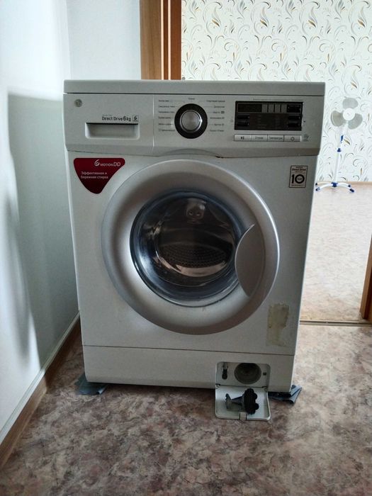 Продам стиральную машину LG