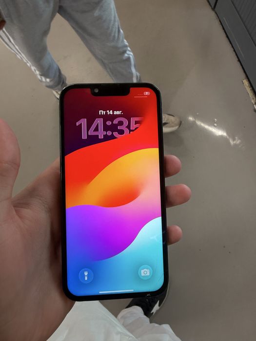 Продам айфон 13 128гб