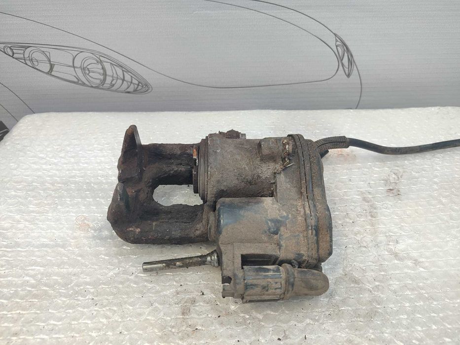 Etrier Frână Spate Dreapta Cu Motoraș Electric Bmw 5 Series 2010-2016 / Cod Oem 32345700 (5D2)