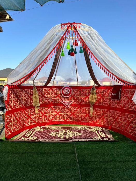 Оформление стол стулья