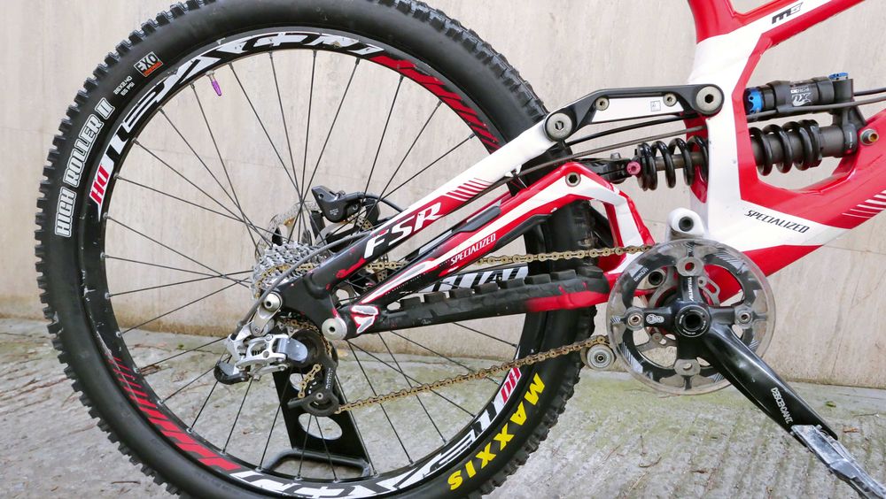 Specialized Demo 8 II – DownHill легенда