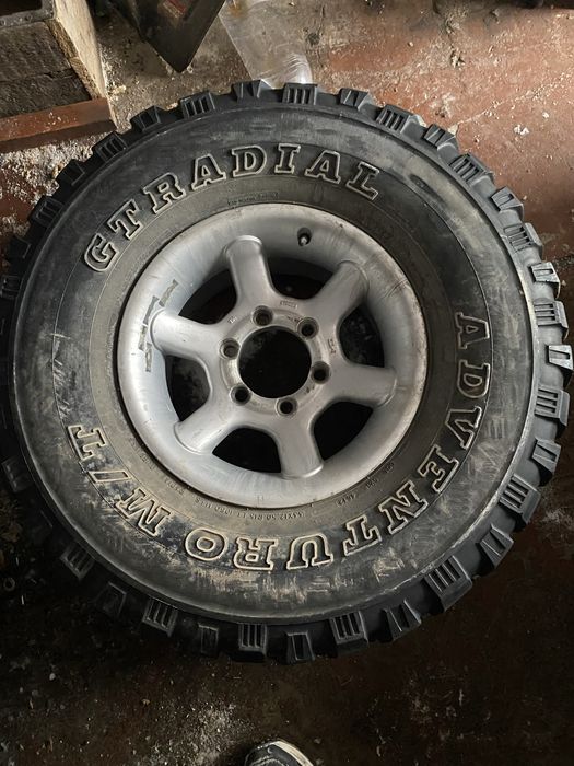 Продам багажник и запаску