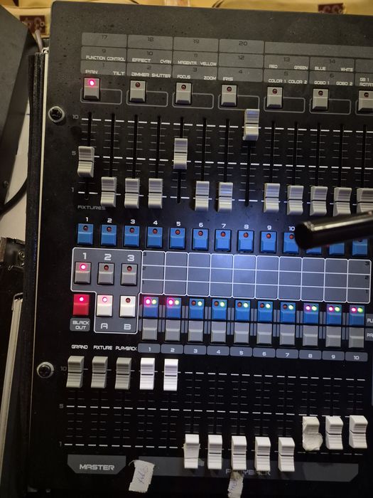 Swoutec creator consola lumini controler dmx cu case