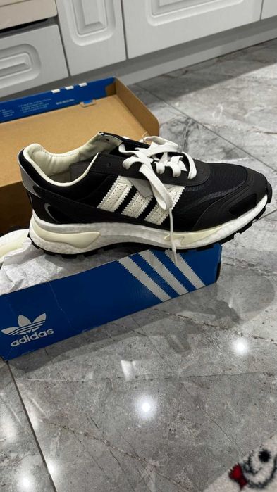 Мъжки оригинални маратонки Adidas