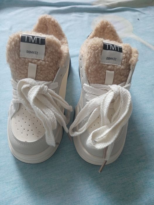 Зимние кроссовки