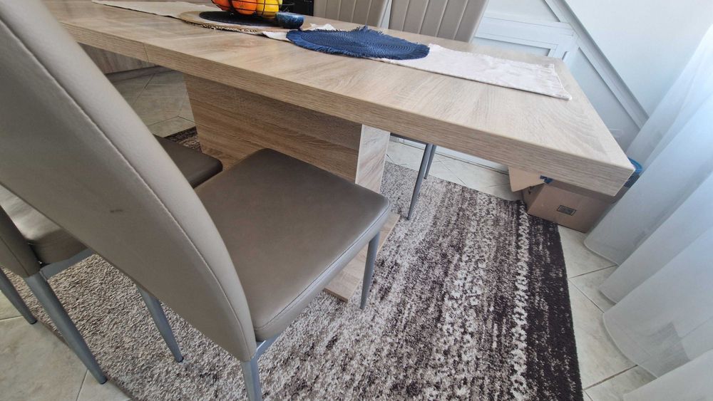 Маса дъб сонома с Четири стола, кожа беж и сребристо