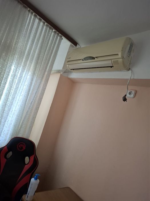 Apartament cu 2 camere semidecomandat, in zona centrala