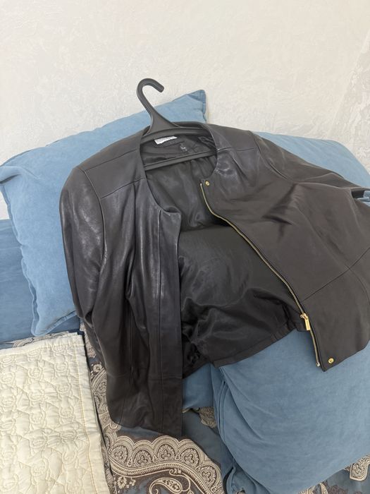 Продам коженную куртку Calvin klein