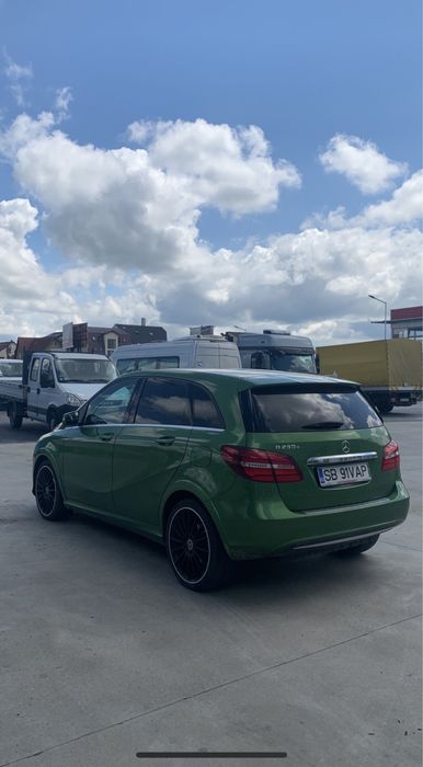 Mercedes-benz B 250 electric accept si schimburi cu ATV can am