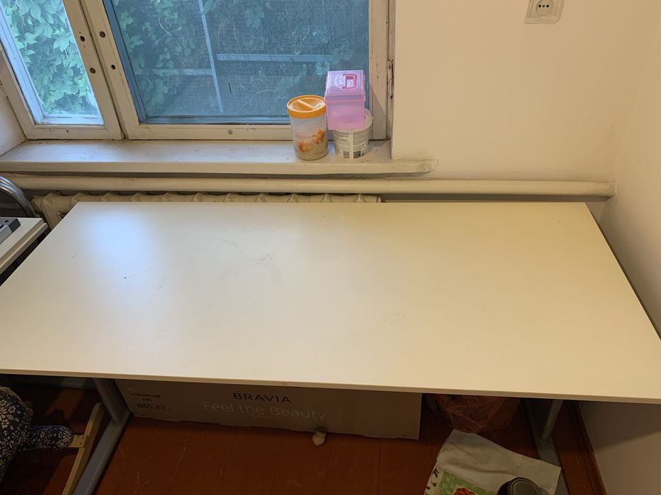 Рабочий стол, парта