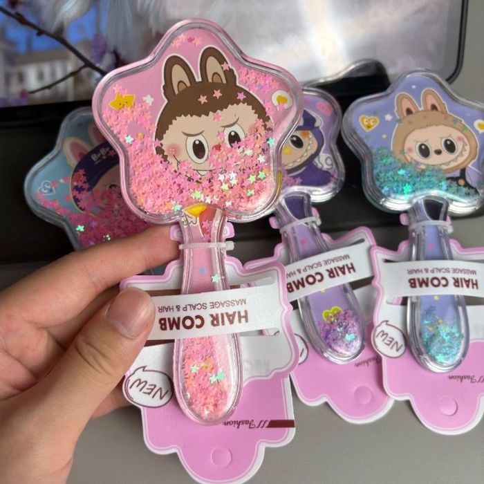 Расческа детская Labubu с блестками