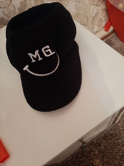 Женская головная убор