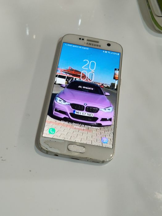 Telefon Samsung S7 cu spatele fisurat