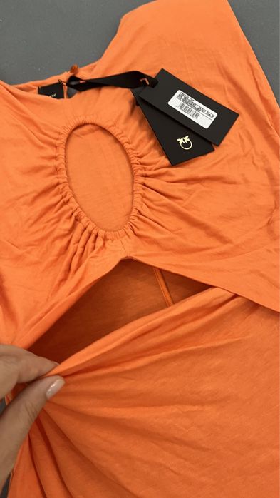 Pinko красив топ в оранжево