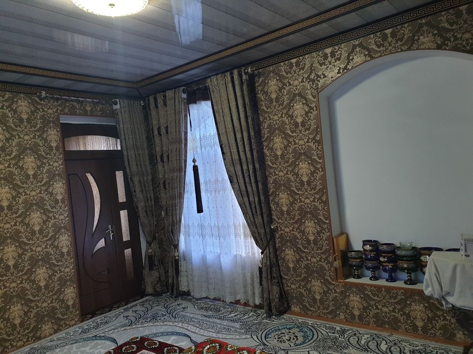 Шинамгина ховли сотилади