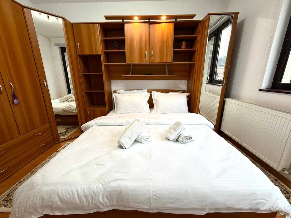 Regim hotelier Sinaia, 2 camere bloc nou, parcare, carduri vacanta,