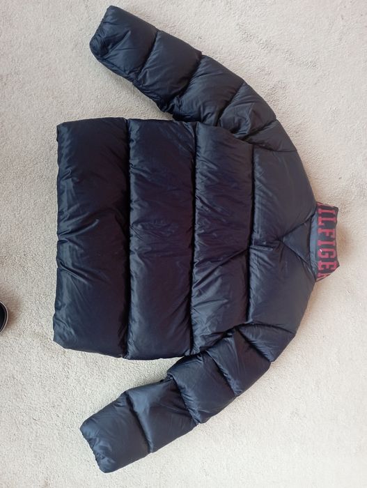 Tommy  Hilfiger якето е с гъши пух топ