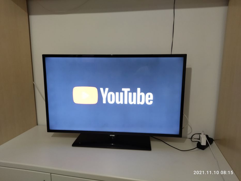 Samsung   Смарт- ТВ